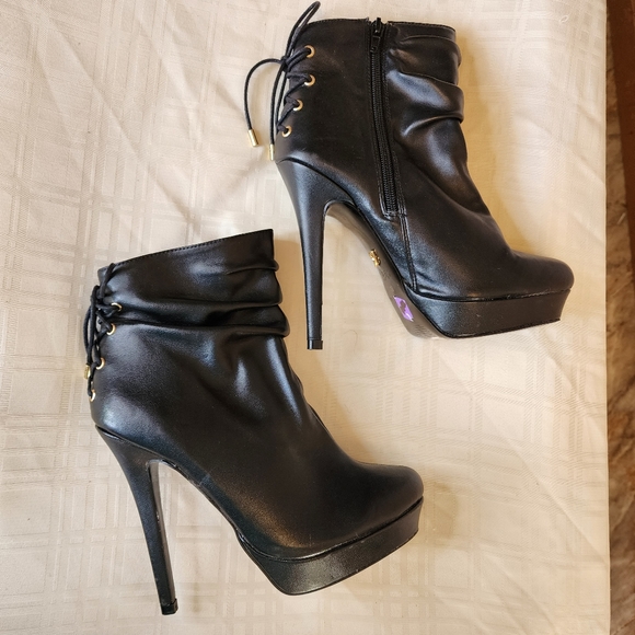 Thalia Sodi Honra tassle bootie EUC black faux leather 7 - Picture 4 of 12